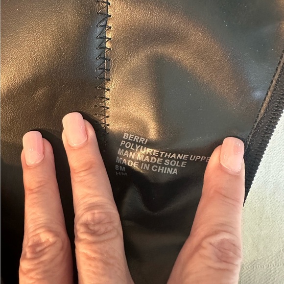Aerosoles Berri Faux Crocodile Skin Tall Boots Black Sz 8 Like New Classic - Picture 11 of 11